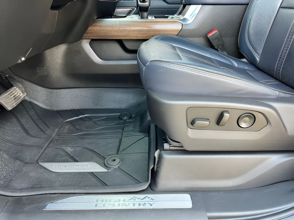 2023 Chevrolet Silverado 1500 High Country - Photo 37