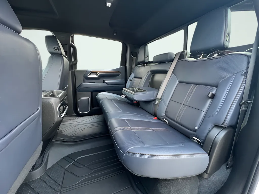 2023 Chevrolet Silverado 1500 High Country - Photo 22