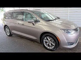 Photos of 2017 Chrysler Pacifica Limited for sale in Indianapolis, IN at AutoGiant USA Indianapolis