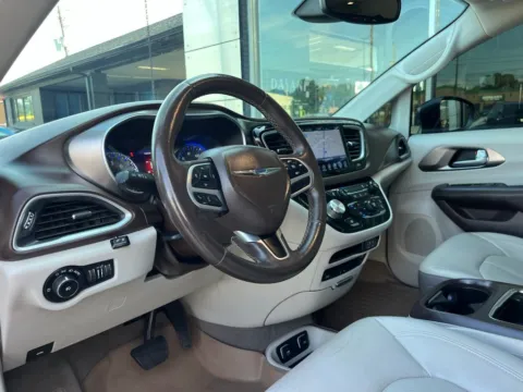 Photos of 2017 Chrysler Pacifica Touring L Plus for sale in Indianapolis, IN at AutoGiant USA Indianapolis