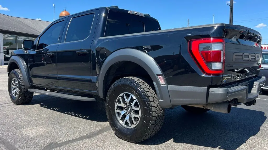 2022 Ford F-150 Raptor photo 2