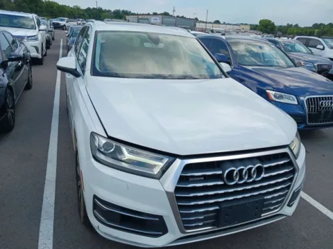 Photos of 2017 Audi Q7 3.0T Premium Plus for sale in Indianapolis, IN at AutoGiant USA Indianapolis
