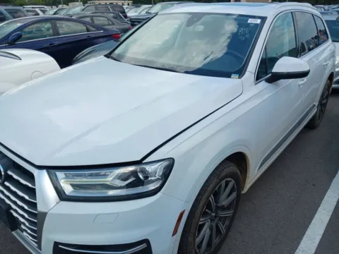 Gray 2017 Audi Q7 3.0T Premium Plus for sale in Indianapolis, IN