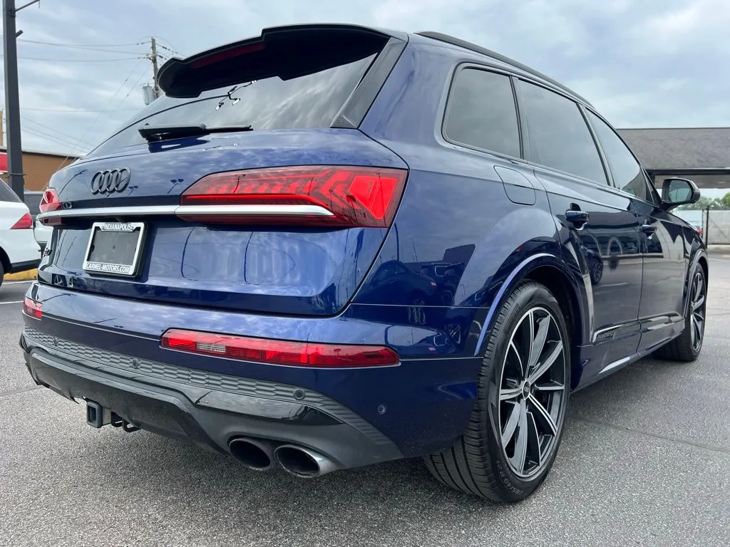 2021 Audi SQ7 Prestige photo 2