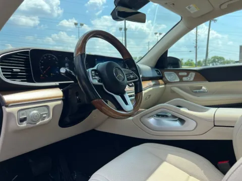 Photos of 2021 Mercedes-Benz GLE 350 for sale in Indianapolis, IN at AutoGiant USA Indianapolis