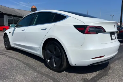 More photos of 2019 Tesla Model 3 Standard Range Plus at AutoGiant USA Indianapolis, IN