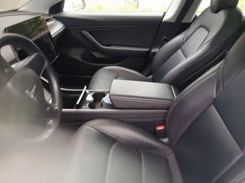 More photos of 2019 Tesla Model 3 Standard Range Plus at AutoGiant USA Indianapolis, IN