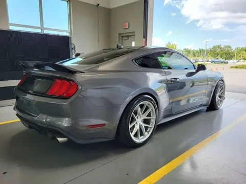 More photos of 2021 Ford Mustang GT at AutoGiant USA Indianapolis, IN