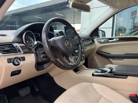 Photos of 2018 Mercedes-Benz GLE 350 for sale in Indianapolis, IN at AutoGiant USA Indianapolis