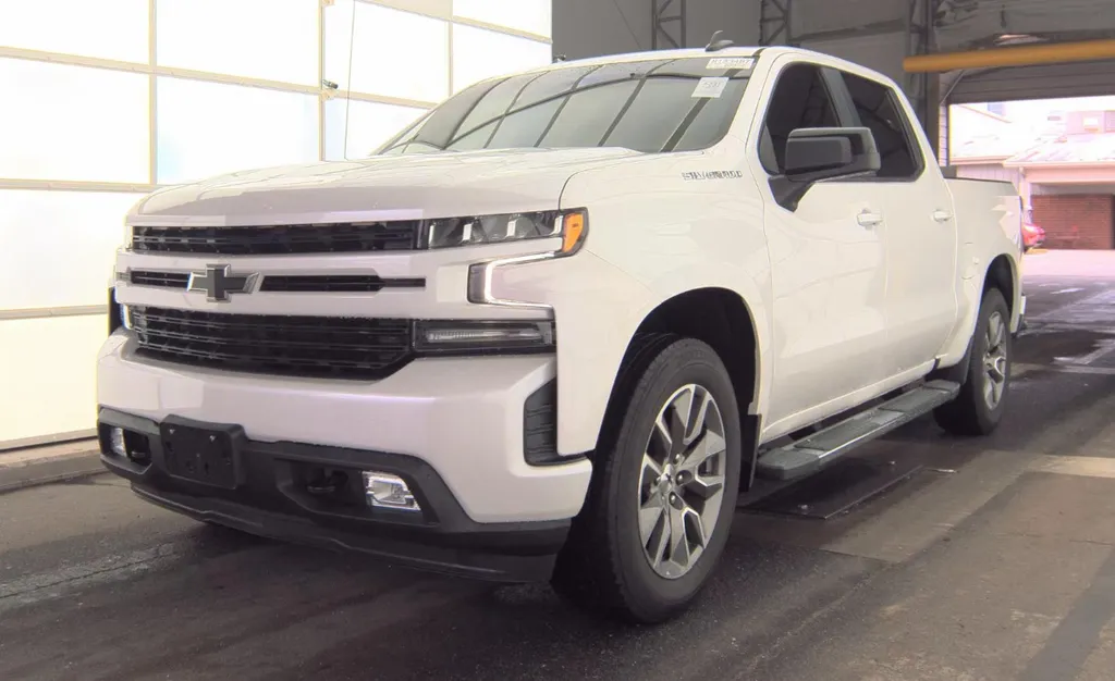 White 2019 Chevrolet Silverado 1500 RST for sale in Indianapolis, IN