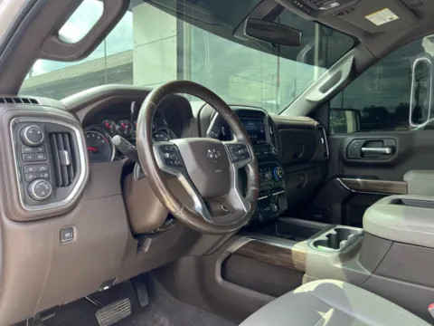 Photos of 2019 Chevrolet Silverado 1500 RST for sale in Indianapolis, IN at AutoGiant USA Indianapolis