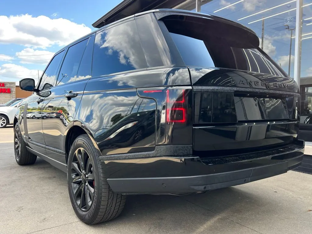 2017 Land Rover Range Rover SuperCharged HSE photo 2