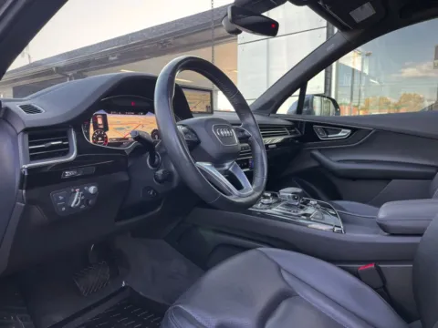 Photos of 2019 Audi Q7 55 Prestige for sale in Indianapolis, IN at AutoGiant USA Indianapolis