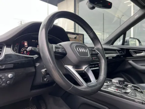 Photos of 2019 Audi Q7 55 Prestige for sale in Indianapolis, IN at AutoGiant USA Indianapolis