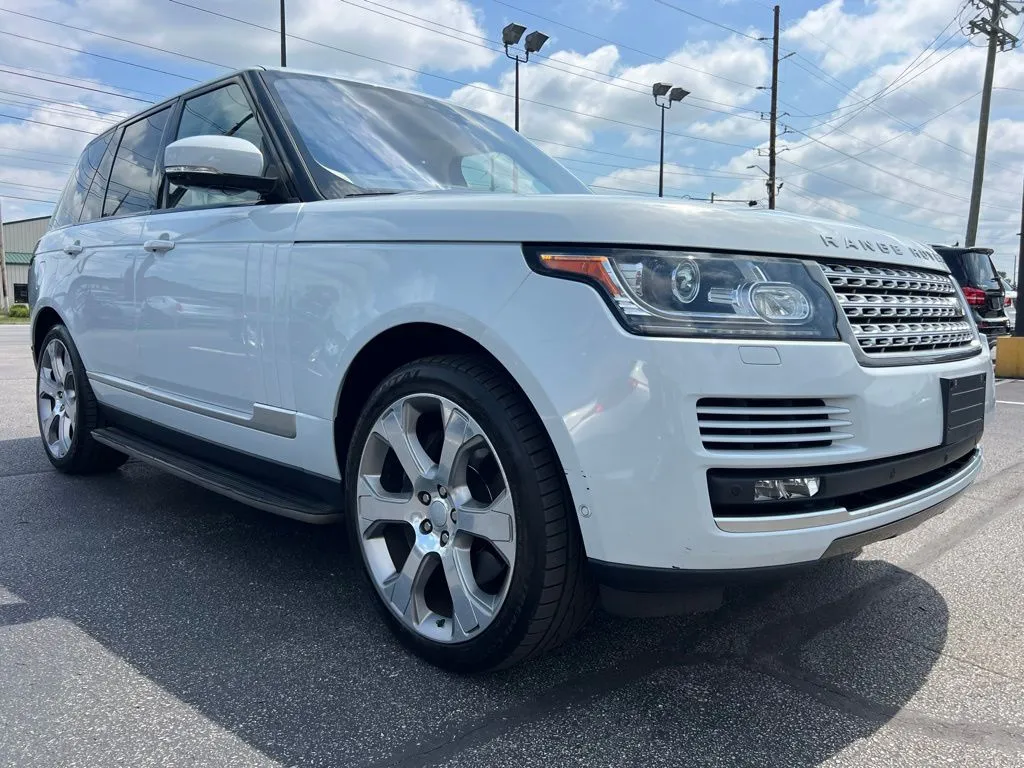2017 Land Rover Range Rover SuperCharged photo 2