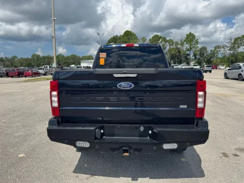 More photos of 2022 Ford F-250SD Lariat at AutoGiant USA Indianapolis, IN