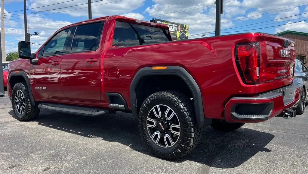 Image of 2022 GMC Sierra 2500HD AT4