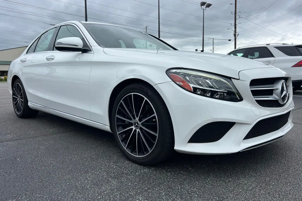 2021 Mercedes Benz C 300 photo 4