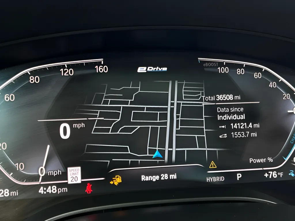 2023 BMW 5 Series 530e - Photo 42