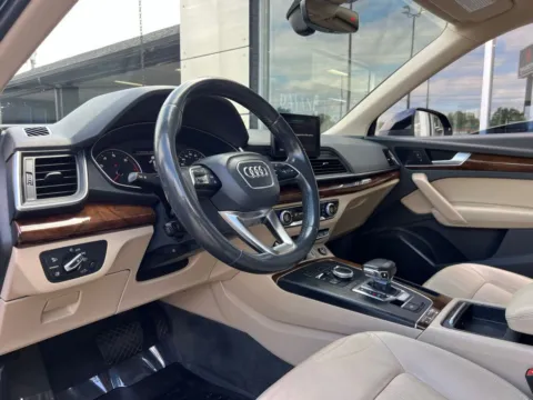 Photos of 2018 Audi Q5 2.0T Premium for sale in Indianapolis, IN at AutoGiant USA Indianapolis