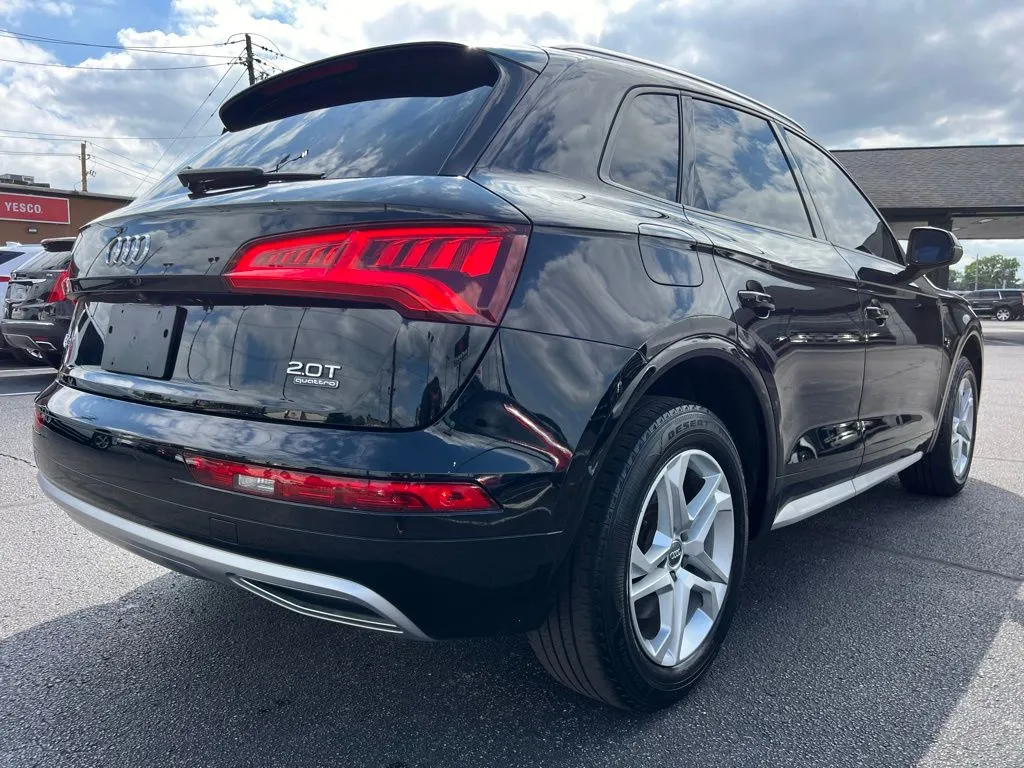 2018 Audi Q5 2.0T Premium photo 2