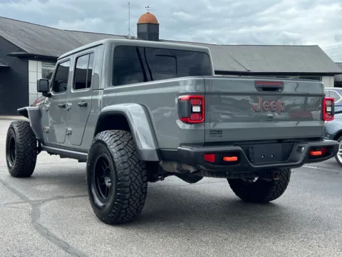 More photos of 2020 Jeep Gladiator Mojave at AutoGiant USA Indianapolis, IN