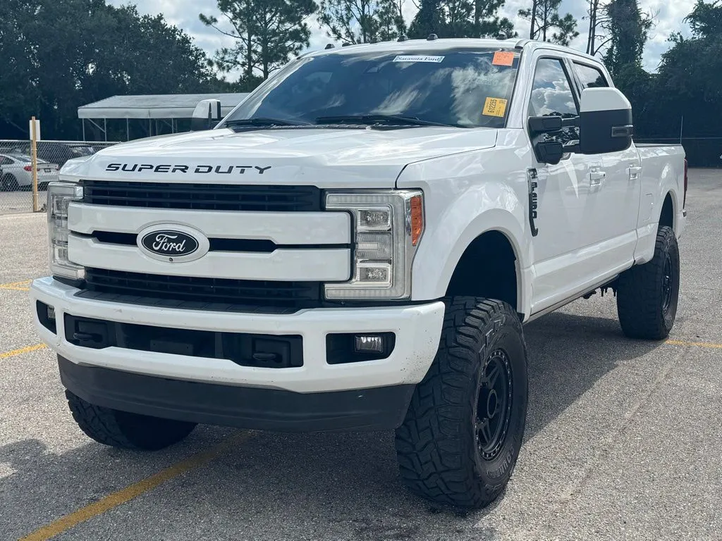White 2018 Ford F-250SD Lariat for sale in Indianapolis, IN