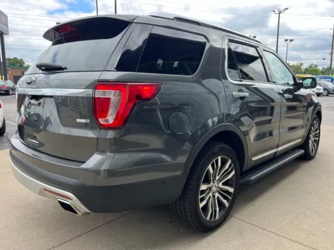 More photos of 2017 Ford Explorer Platinum at AutoGiant USA Indianapolis, IN