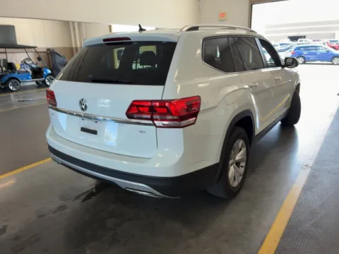 More photos of 2018 Volkswagen Atlas 3.6L V6 SE at AutoGiant USA Indianapolis, IN