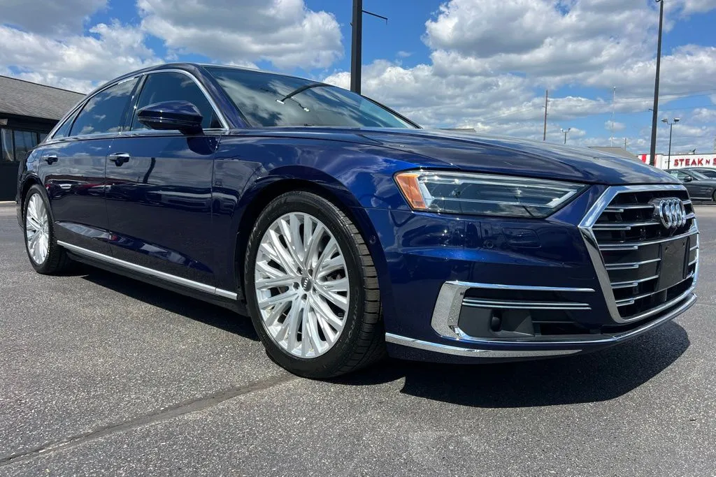 2019 Audi A8 Quattro L photo 4
