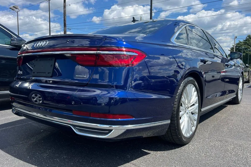 2019 Audi A8 Quattro L photo 3
