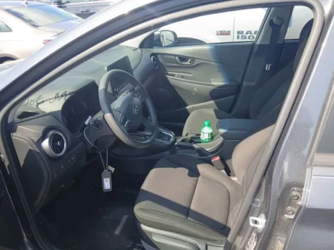 More photos of 2022 Hyundai Kona SEL at AutoGiant USA Indianapolis, IN