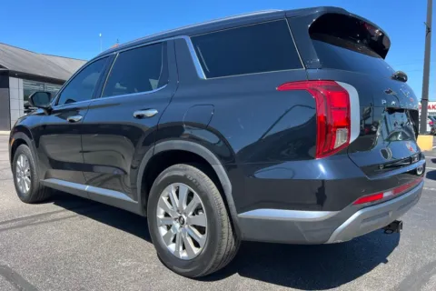 More photos of 2023 Hyundai Palisade SEL at AutoGiant USA Indianapolis, IN