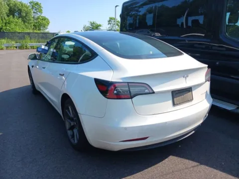 More photos of 2021 Tesla Model 3 Long Range at AutoGiant USA Indianapolis, IN