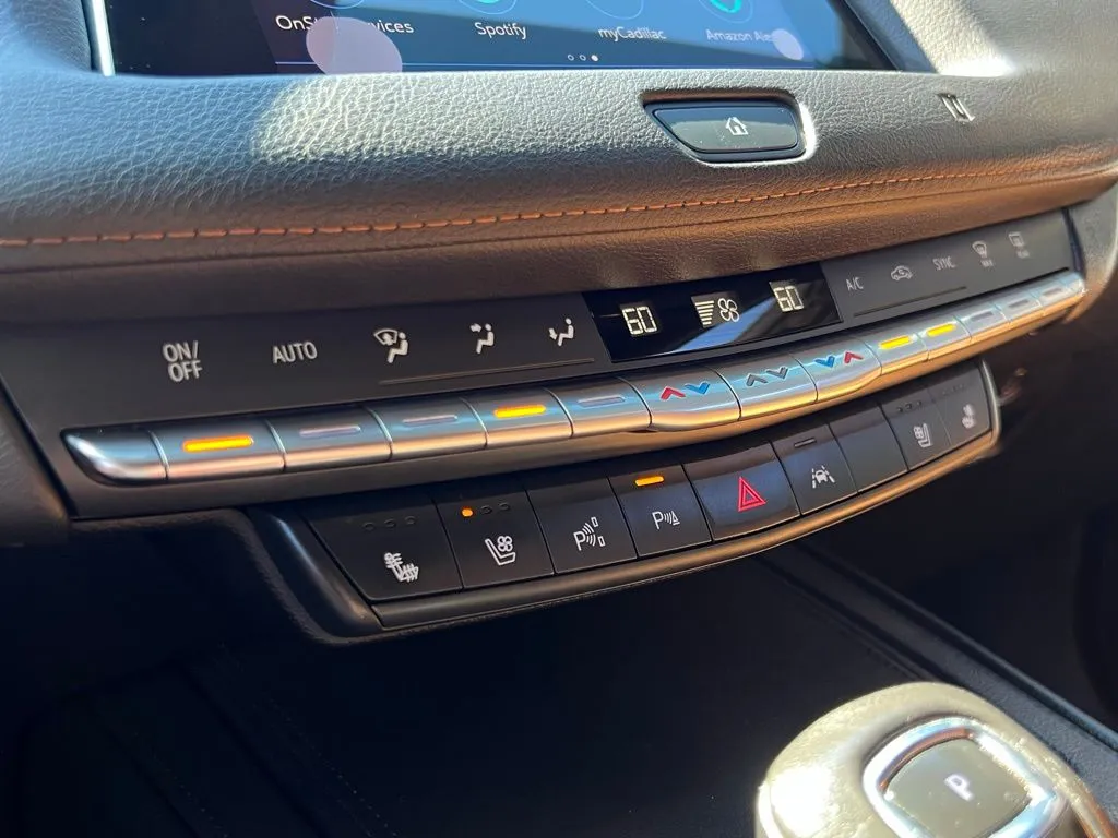 2019 Cadillac XT4 Sport photo 14