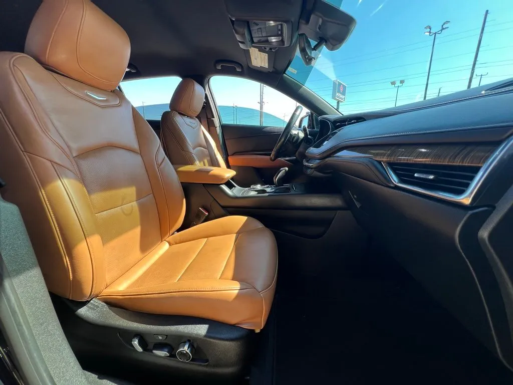 2019 Cadillac XT4 Sport photo 8
