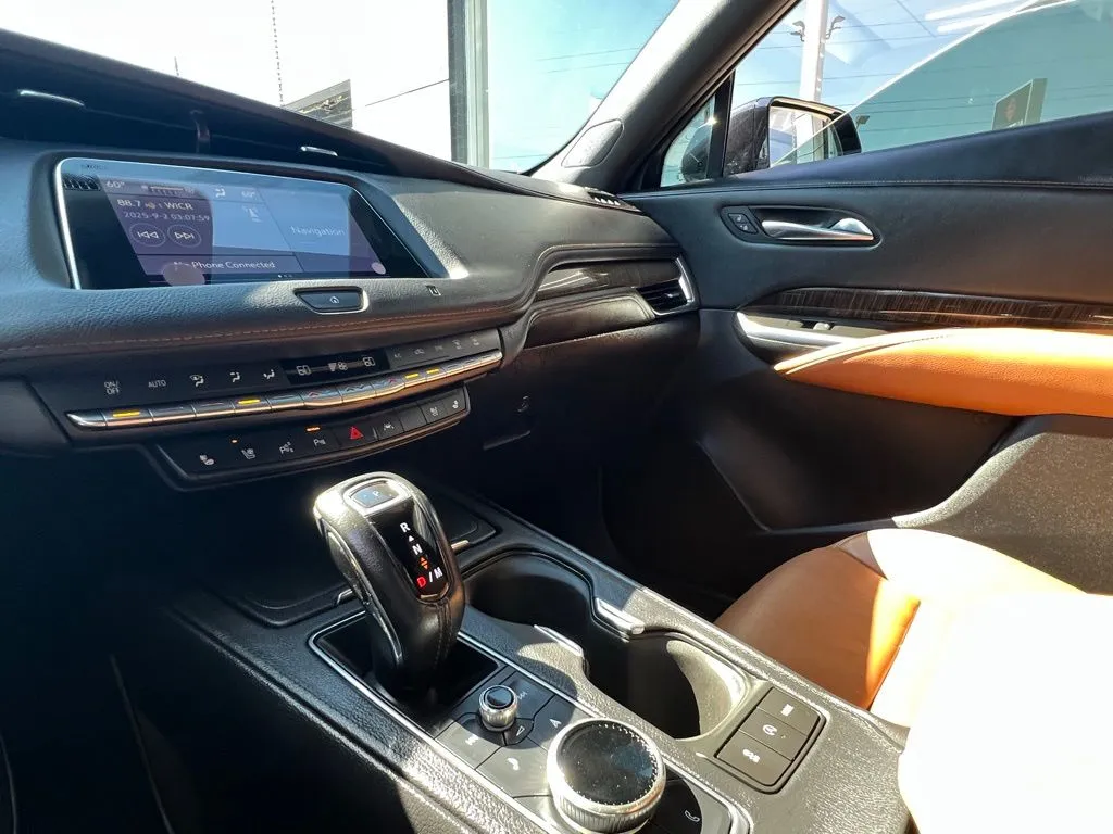 2019 Cadillac XT4 Sport photo 12