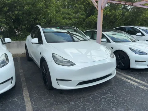 Photos of 2021 Tesla Model Y Long Range for sale in Indianapolis, IN at AutoGiant USA Indianapolis