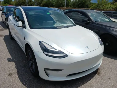 Photos of 2021 Tesla Model 3 Standard Range Plus for sale in Indianapolis, IN at AutoGiant USA Indianapolis