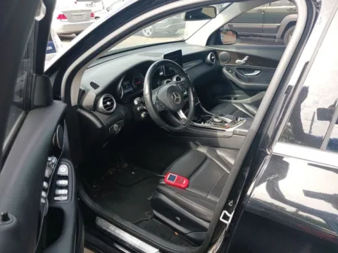 More photos of 2016 Mercedes-Benz GLC 300 at AutoGiant USA Indianapolis, IN