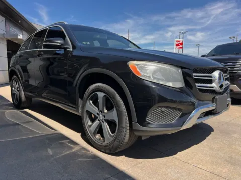 More photos of 2016 Mercedes-Benz GLC 300 at AutoGiant USA Indianapolis, IN