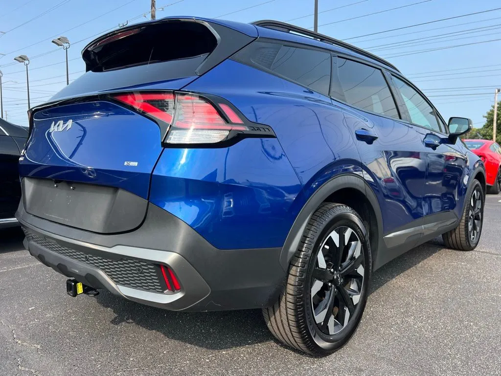 2023 Kia Sportage X-Line photo 2