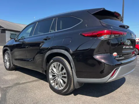 More photos of 2020 Toyota Highlander Platinum at AutoGiant USA Indianapolis, IN
