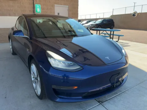 Photos of 2018 Tesla Model 3 Long Range for sale in Indianapolis, IN at AutoGiant USA Indianapolis