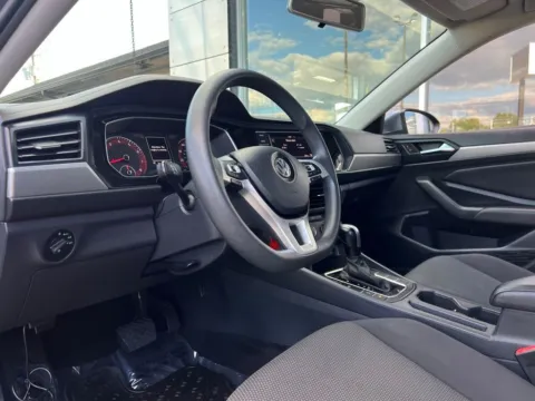 Photos of 2019 Volkswagen Jetta 1.4T S for sale in Indianapolis, IN at AutoGiant USA Indianapolis