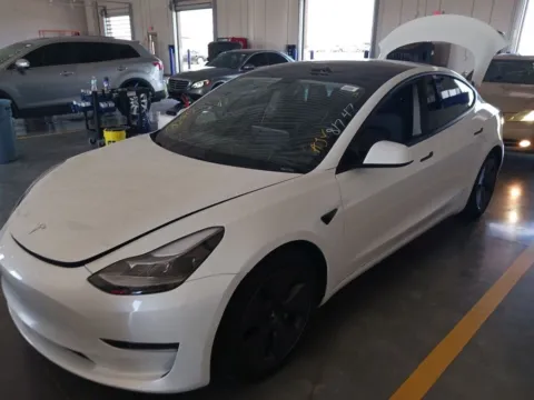 White 2021 Tesla Model 3 Standard Range Plus for sale in Indianapolis, IN