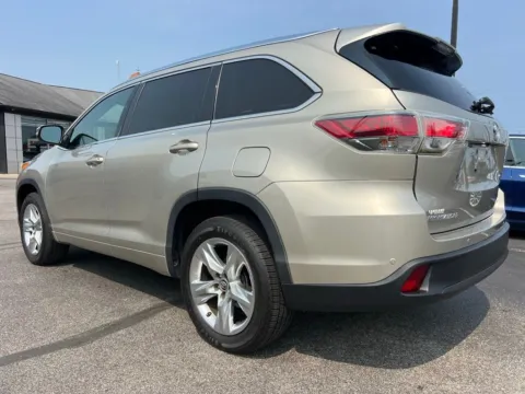 More photos of 2016 Toyota Highlander Limited at AutoGiant USA Indianapolis, IN