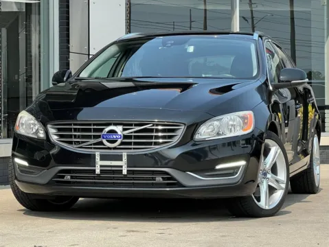Black 2016 Volvo V60 T5 Premier for sale in Indianapolis, IN