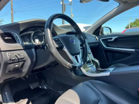 Photos of 2016 Volvo V60 T5 Premier for sale in Indianapolis, IN at AutoGiant USA Indianapolis