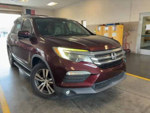 Photos of 2016 Honda Pilot EX for sale in Indianapolis, IN at AutoGiant USA Indianapolis